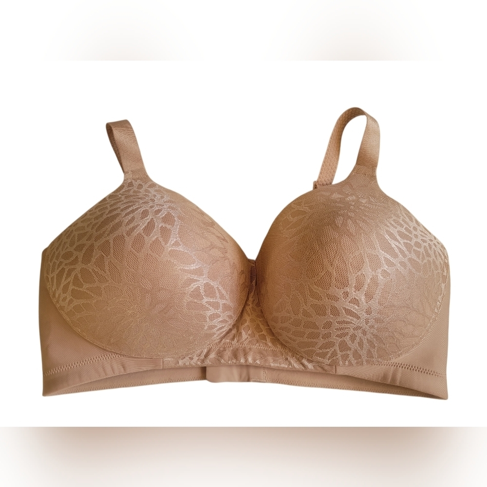 Vanity Fair Lace-Detail Wireless Bra in Nude - Picture 2 of 7